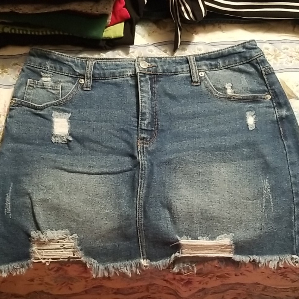 Denim skirt